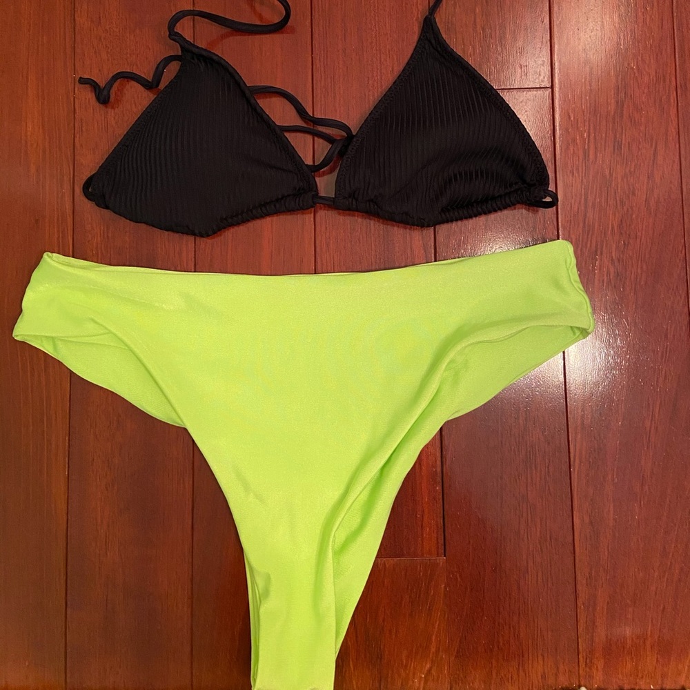 Bathing suit